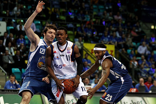 特别是在防 特别是在防