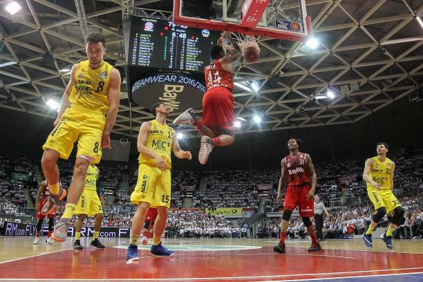 巨额投入背 巨额投入背